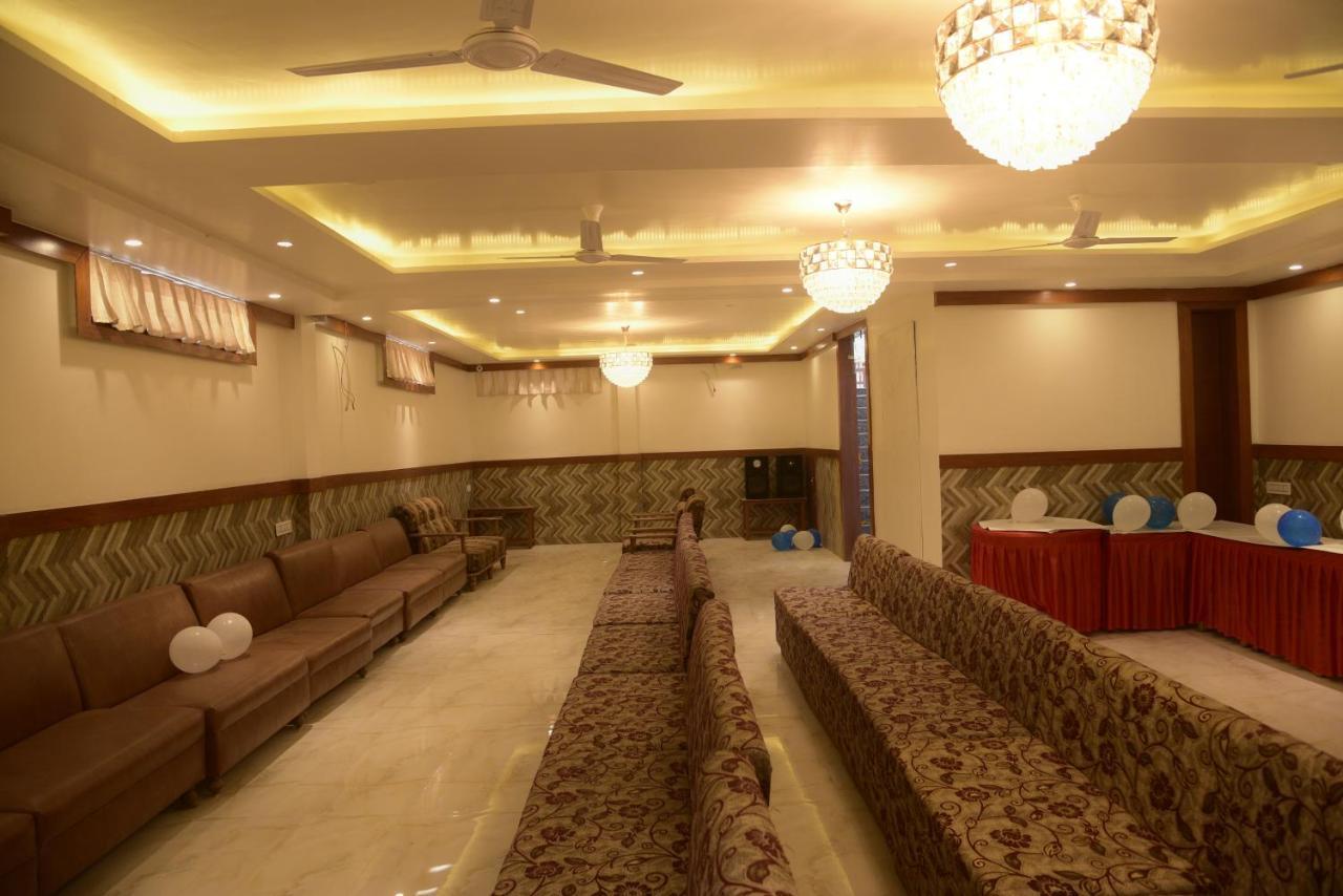 Hotel Le Cypress Bareilly Eksteriør billede