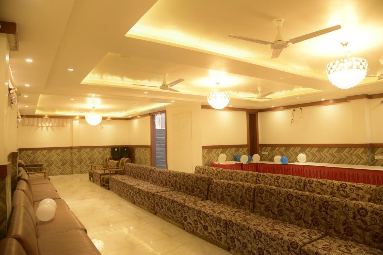 Hotel Le Cypress Bareilly Eksteriør billede