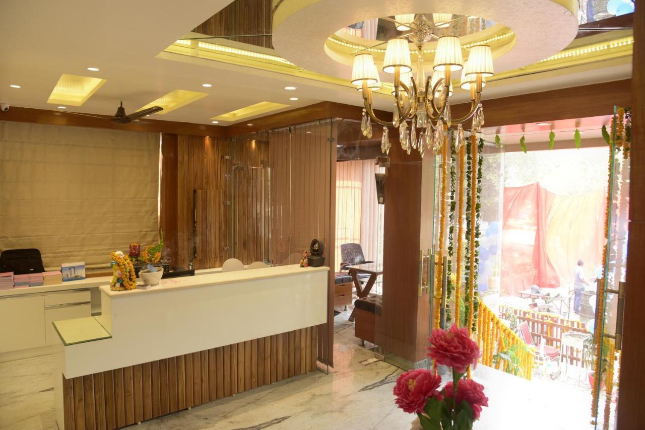 Hotel Le Cypress Bareilly Eksteriør billede